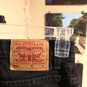 Vintage Levis 550 High-Waist Relaxed Fit in Black